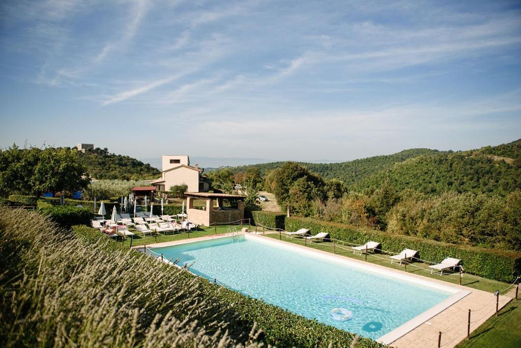 Tenuta Di Forte Sorgnano Gualdo Cattaneo Exterior photo